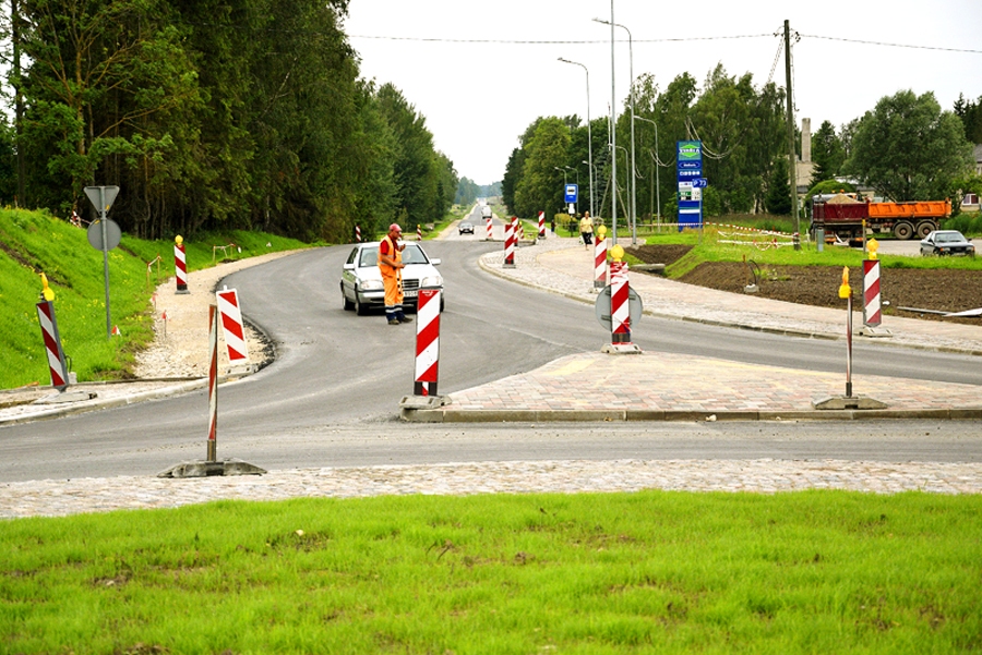 Šomēnes pabeigs ceļa remontu pie Valles