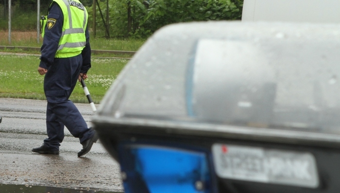 Avārija Kalna ielas aplī