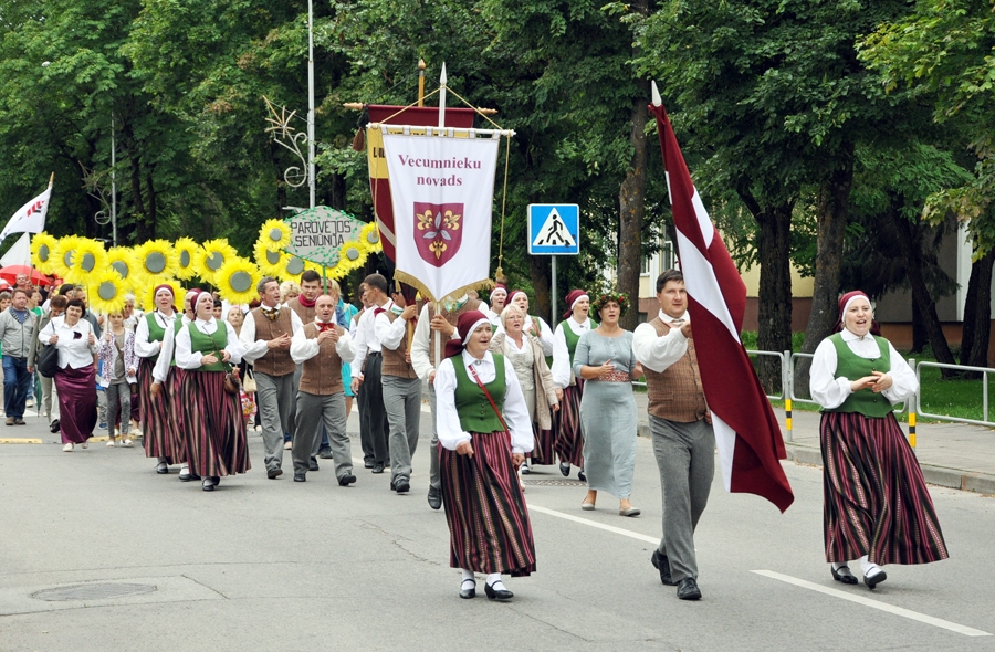 Vecumnieku pārstāvji apmeklē Biržus