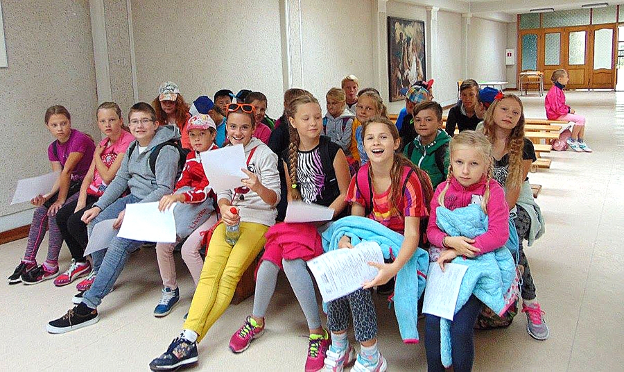 Uzvarā bērni mācās «Vasaras skoliņā»