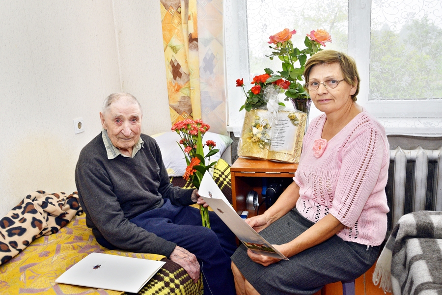 Dieviņš jubilāru laimīgi aizmirsis zemes virsū