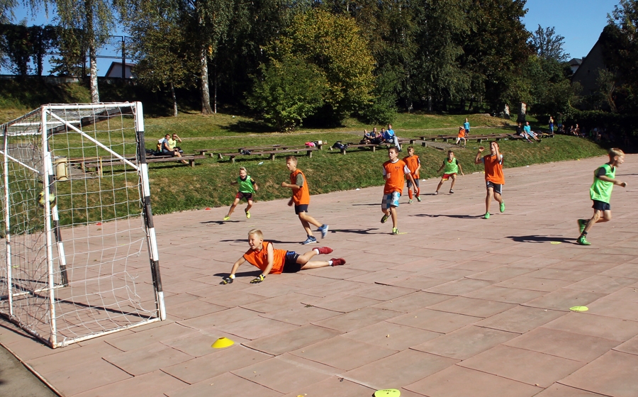 Pieaug skolēnu interese par futbolu