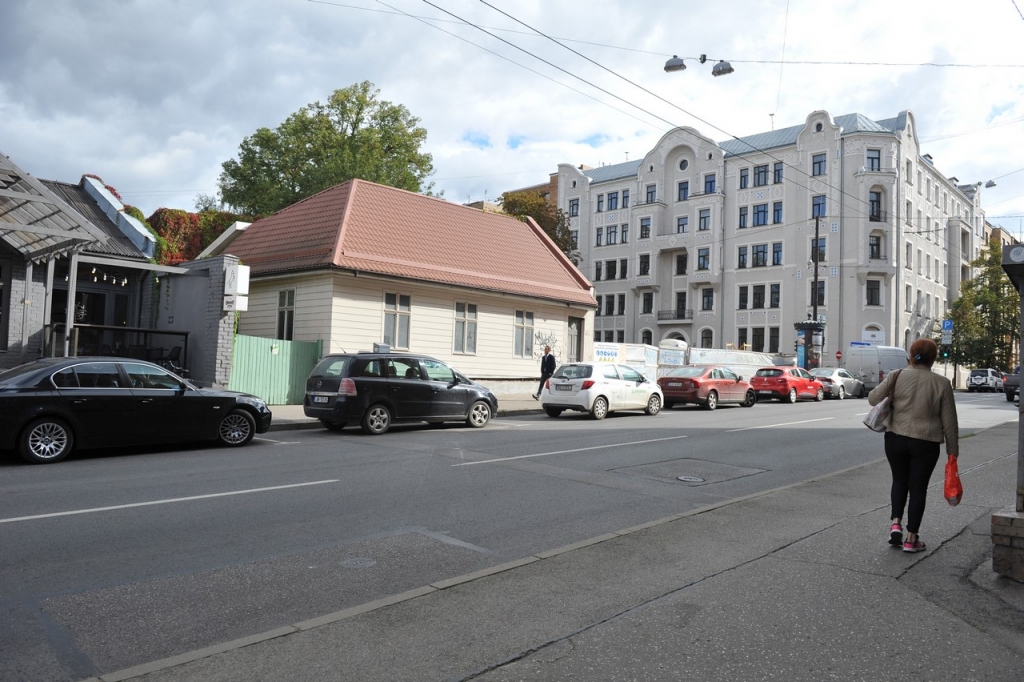 Biznesa vieta: Stabu iela neguļ ne dienā, ne naktī