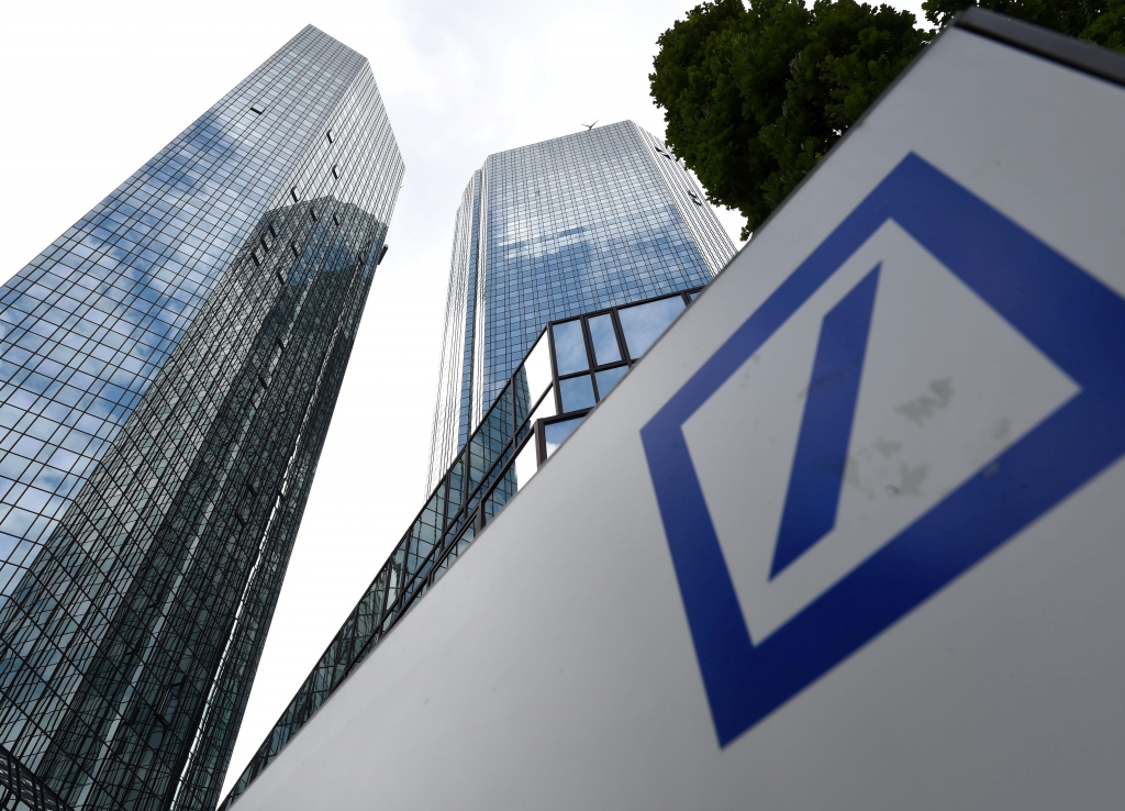 Deutsche Bank nepatikšanas parauj līdzi pārējo Eiropas banku sektoru