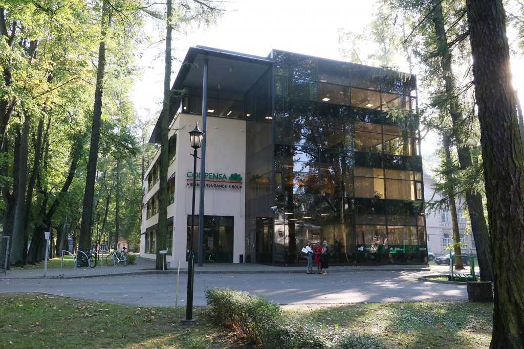 FOTO: DB viesojas Compensa birojā