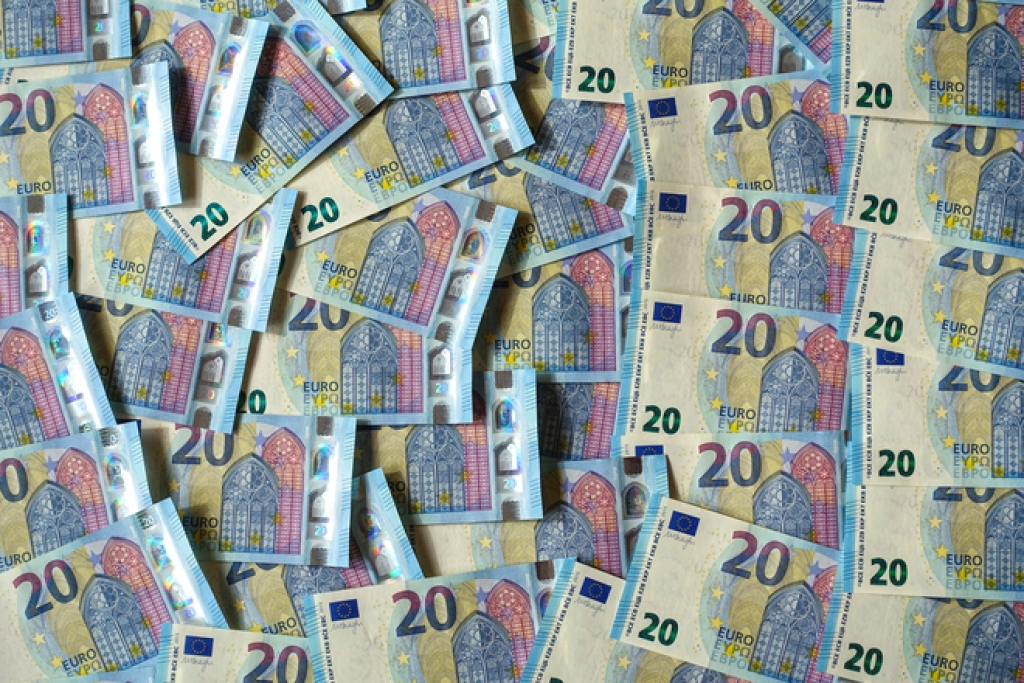 VK: Nodokļu parāds valstij ir 1,4 miljardi eiro, vismaz 900 miljoni ir nepiedzenamie parādi