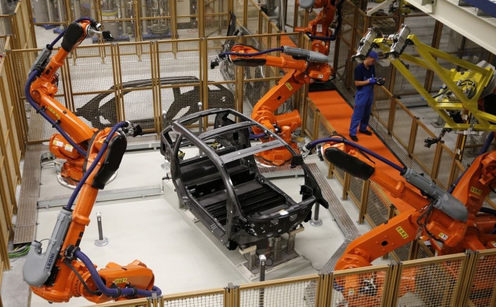 BMW peļņa trešajā ceturksnī sasniegusi rekordaugstu līmeni