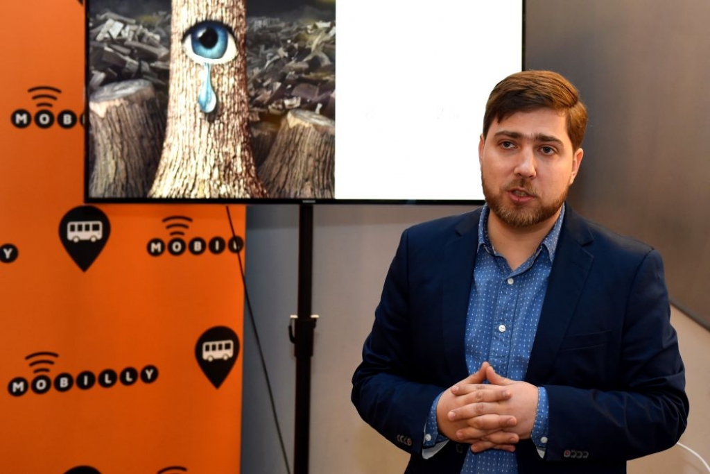 Konkurences strīds turpinās