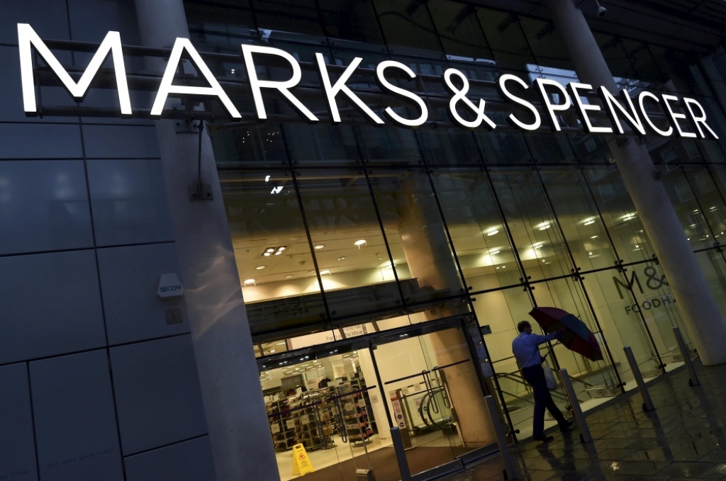 Marks&Spencer slēgs vairāk nekā 100 veikalu