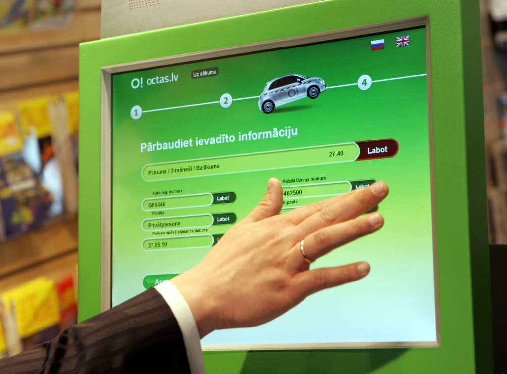 LTAB: Pērkot OCTA starpnieku mājaslapās, autoīpašnieki vidēji pārmaksā 11-14%