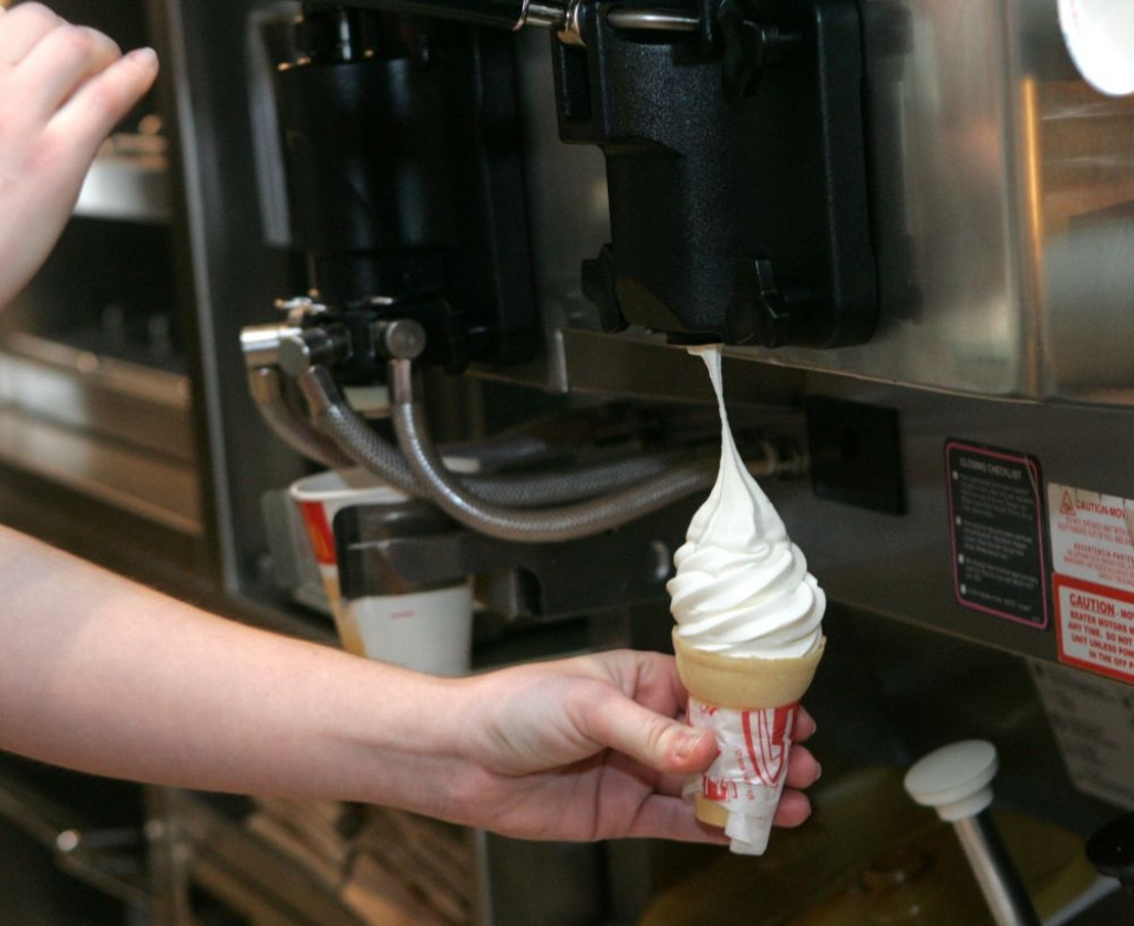 McDonald’s Latvijā mainīs pieeju darbinieku meklēšanai