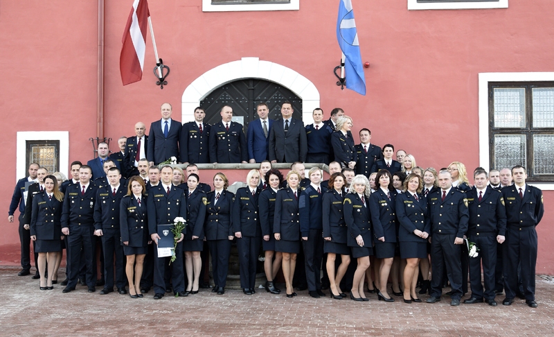 Profesijas svētkos sveic labākos Bauskas iecirkņa policistus