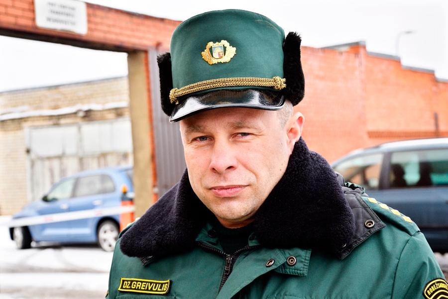 Apbalvo Bauskas robežsargus