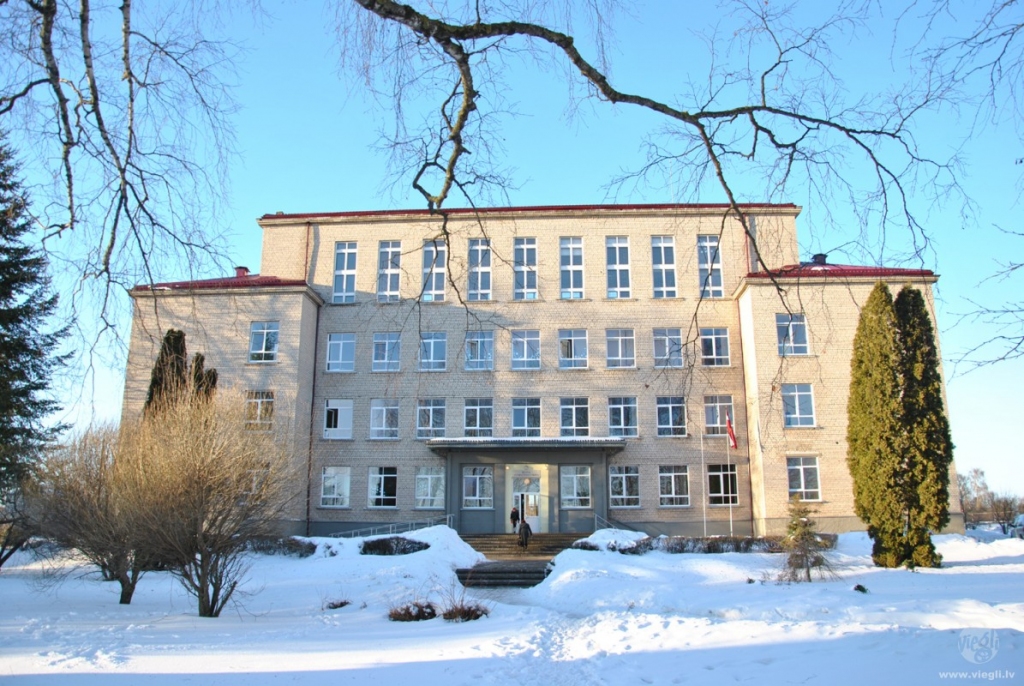 Aukstuma dēļ mācības Iecavas novada skolās nekavējas