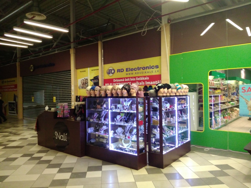 Tirdzniecības centrā Damme drīzumā durvis vērs LIDO restorāns; RD Electronics paplašinās