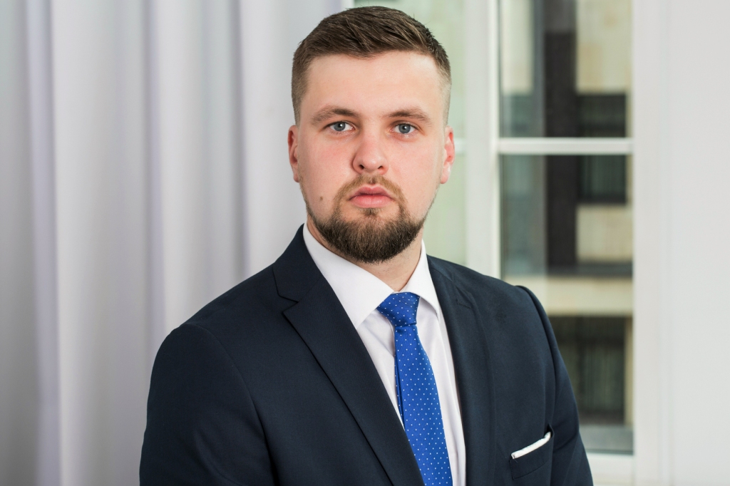 Skaidras naudas darījumu griesti ir tikai Latvijā