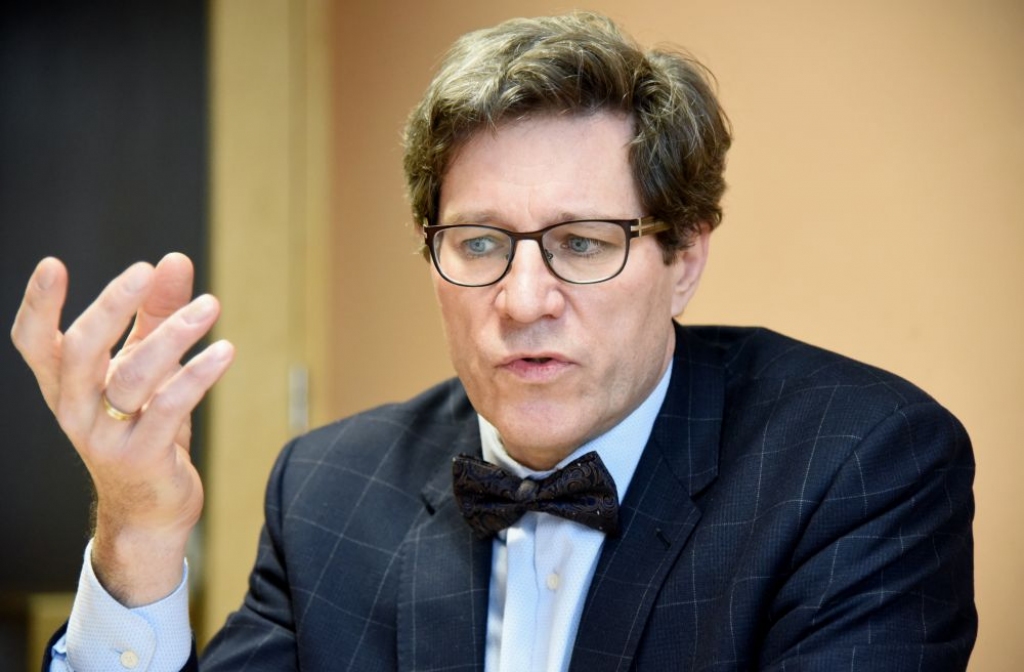 Vitālijs Skrīvelis: Nauda tiek tērēta dzīvokļiem un automašīnām, nevis investēta veselībā