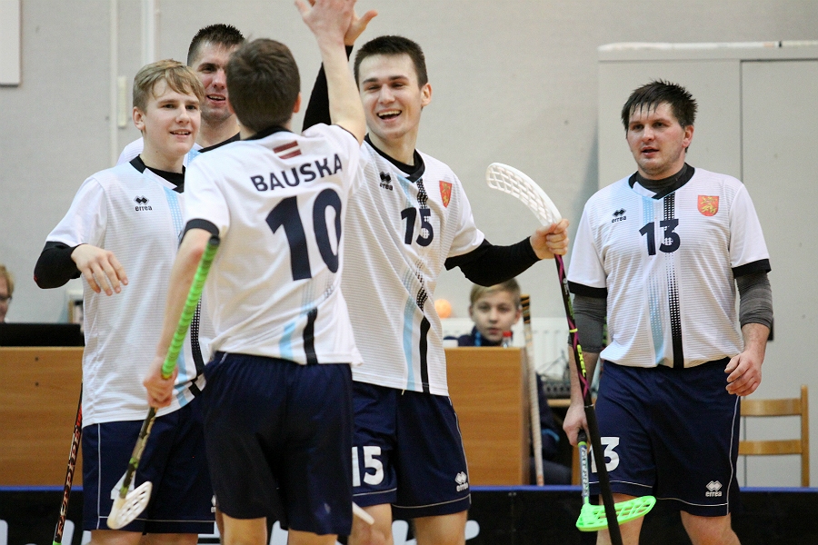 FK «Bauska» turpina «buksēt»
