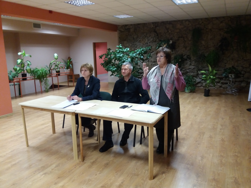 Mežotnieki prasa pārņemt «dzīvības ceļu»