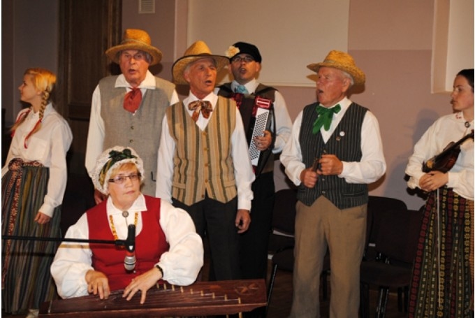 Folkloras festivāls Codē