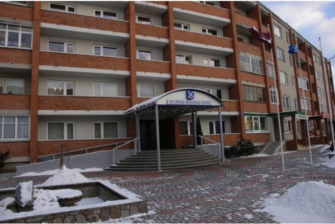 Pieņem Iecavas pašvaldības budžetu 2017. gadam