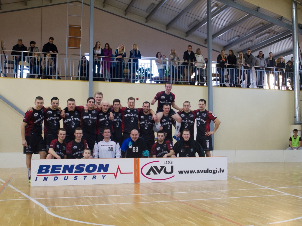 «SC «Mēmele»/Code» noslēdz otrās līgas florbola sezonu