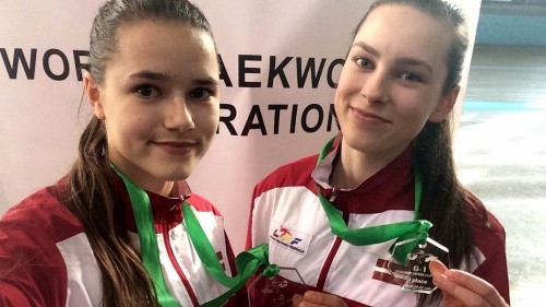 Māsas Tarvidas saņem Latvijas licences