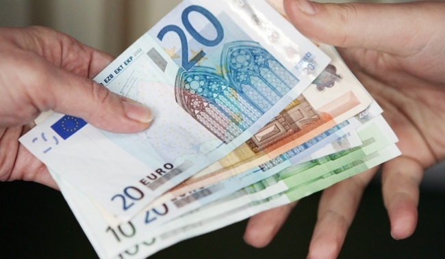 Martā Latvijā patēriņa cenas pieaug par 0,9%; gada inflācija sasniedz 3,4%