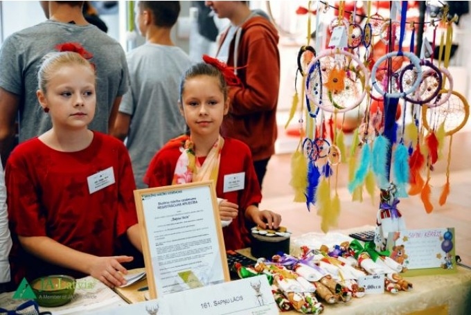 Aicina uz Lieldienu tirdziņu Bauskas autoostā