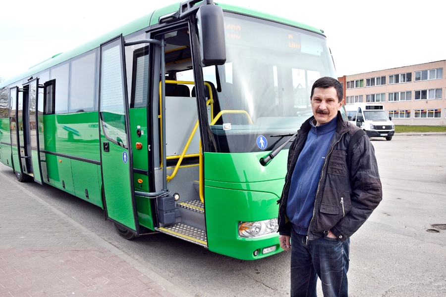 Atjauno autobusu parku