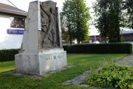 Iecavā par 4214 eiro atjauno pieminekli 1905.gada cīnītājiem