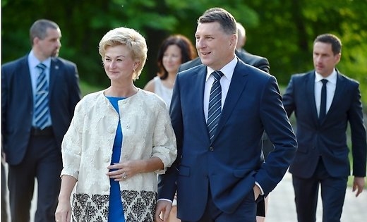Vējonis ar kundzi sestdien Rundāles pilī apmeklēs pirmo simtgadnieku salidojumu