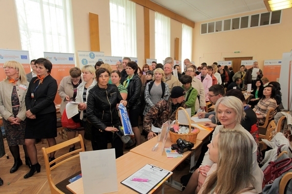 Darba meklētāji kļuvuši orientēti uz sevi un peļņu