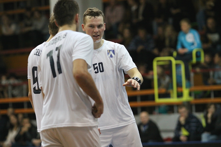«Bauska» attālinās no labāko astoņnieka