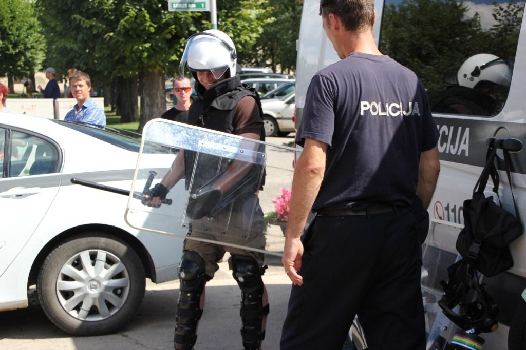 Aicina iepazīt policijas darbu