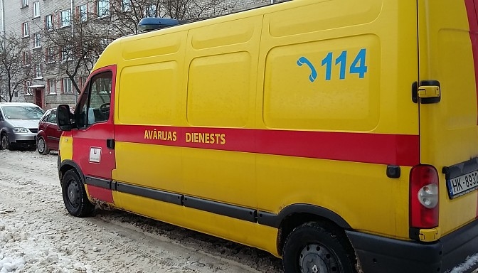 Bauskā novērš gāzes noplūdi dzīvoklī