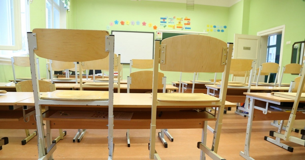 Pedagogu minimālo atalgojumu septembrī varētu pacelt par 30 eiro