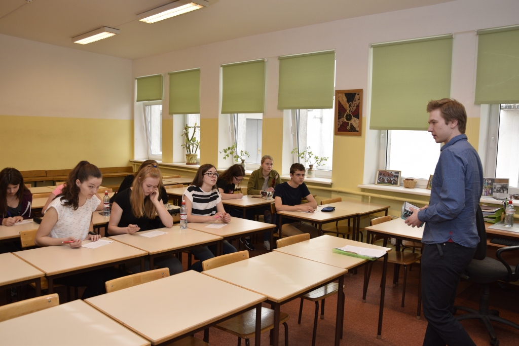 Vidusskolēniem piedāvā profesionālo apmācību