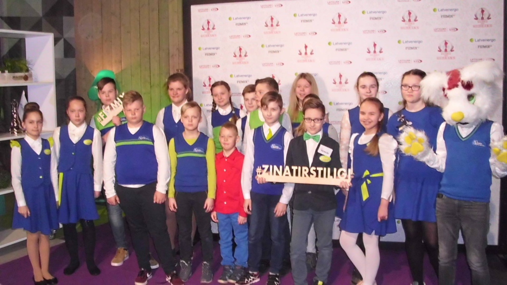 Erudīcijas spēlē «Gudrs vēl gudrāks» 5. klašu grupā piedalās mūspuses skolēni