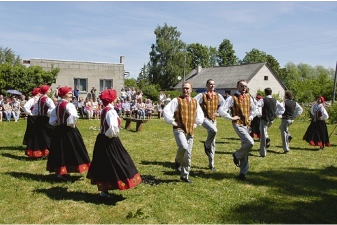 Koncertuzvedums Ādžūnos