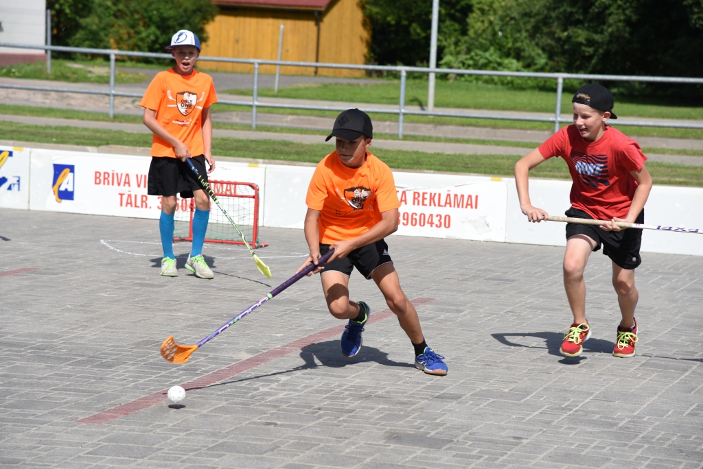 FOTO: «Omes» pārspēj «Opīšus»