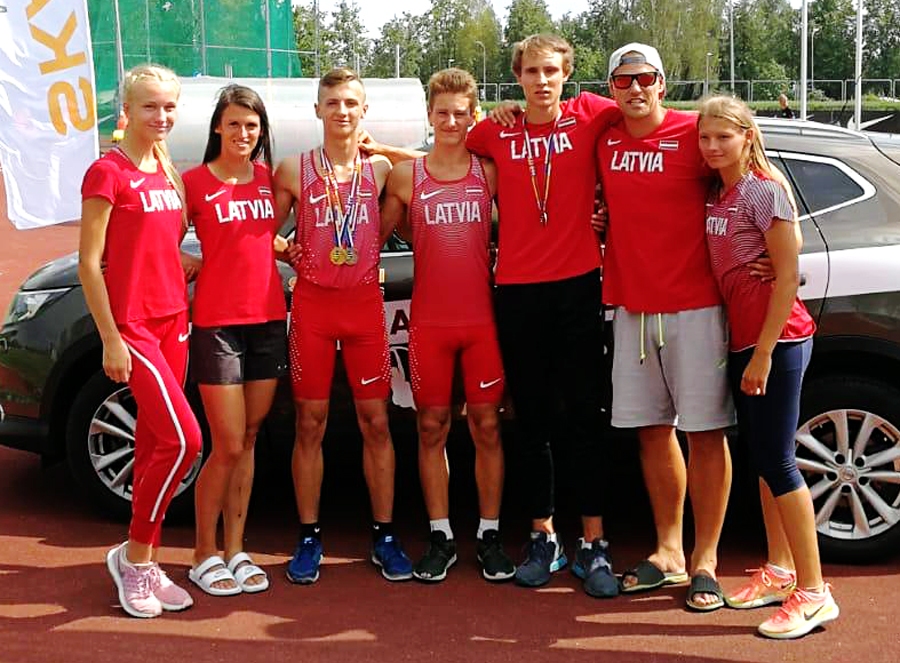 Vieglatlētiem veiksmīgi starti Jelgavā