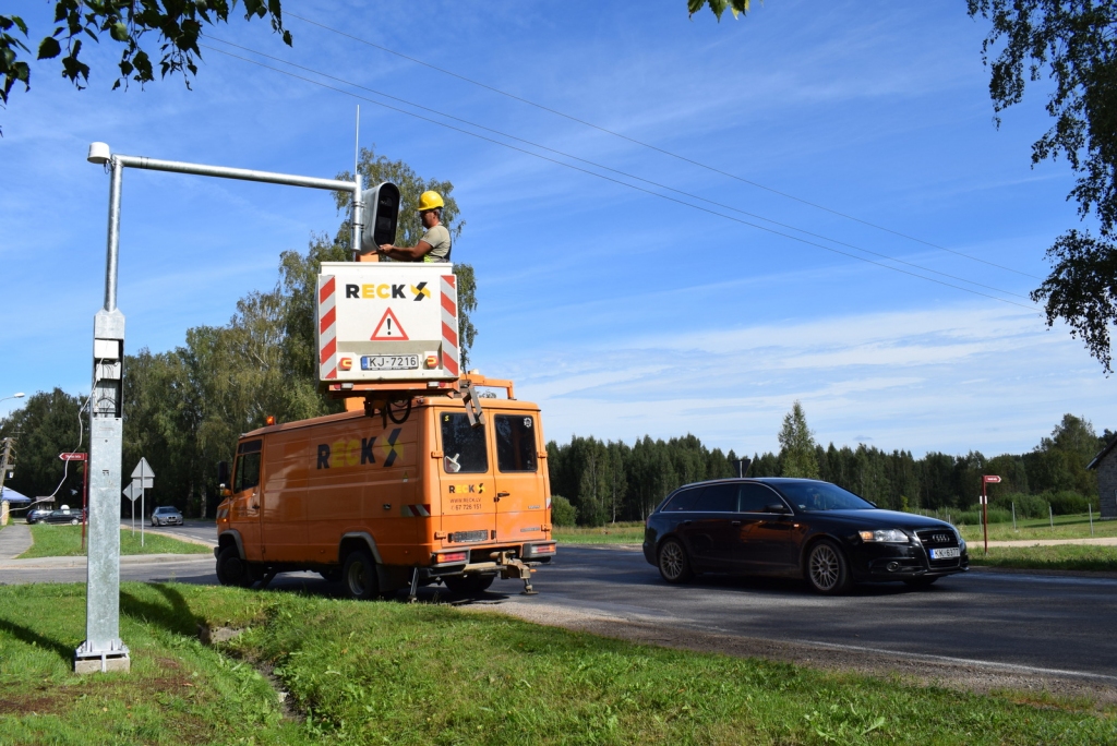 Vecumniekos uzstāda fotoradaru