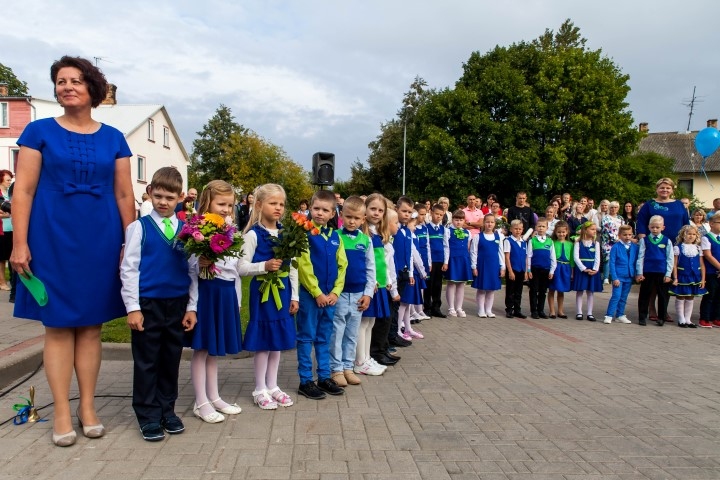 Bauskas sākumskolā Zinību dienu atzīmēs 1.septembrī - sestdienā, pārējās skolās 3. septembrī