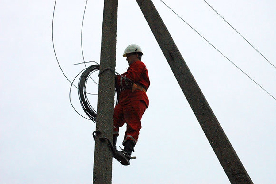 Paaugstina elektroapgādes drošumu klientiem Bauskas, Iecavas, Vecumnieku un Rundāles novadā