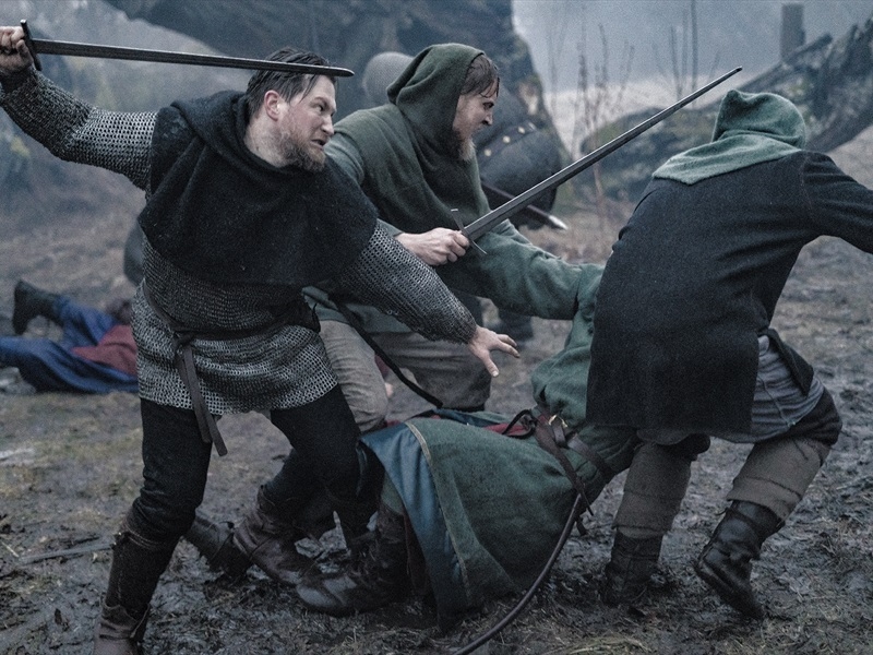 Bauskas pilī rādīs filmu «Baltu ciltis»