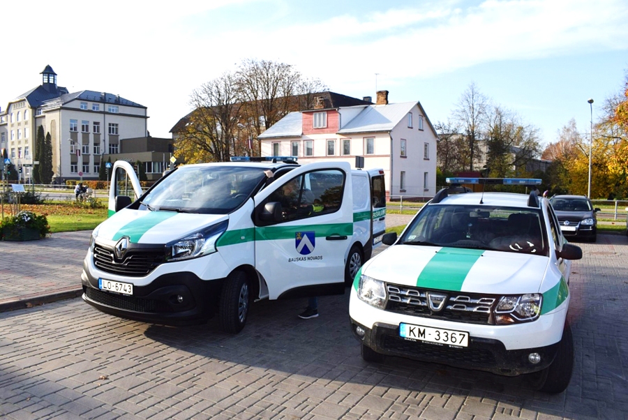 Izolatora tipa mikroautobuss agresīvajiem likumpārkāpējiem