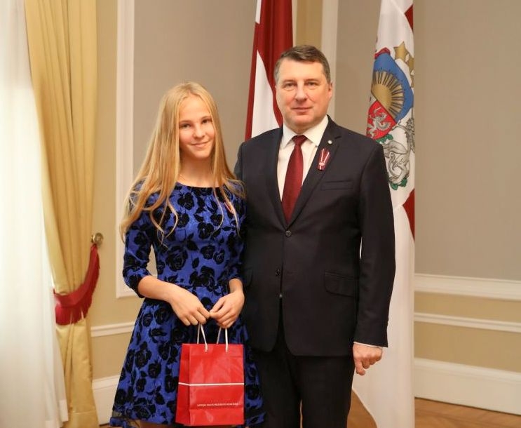 Baušķeniece uzvar Valsts prezidenta runas konkursā