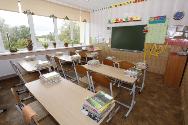 Apstiprina jauno pamatizglītības standartu