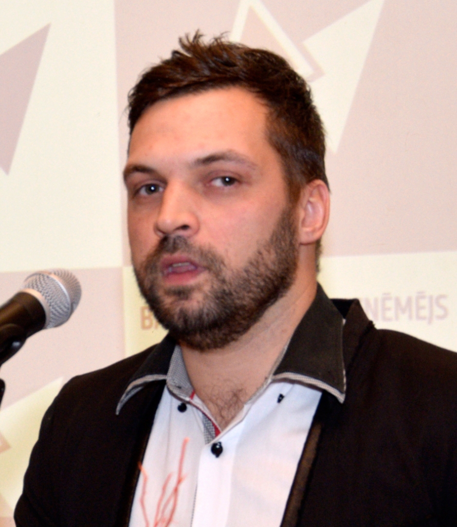 Intervija pašam ar sevi